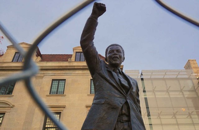 Veille  L’écriture en quête de liberté : politique et droits numériques en Afrique